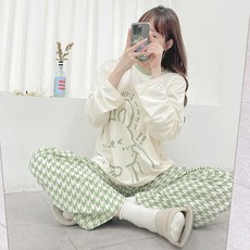 CocoDream 女款可愛兔子休閒格紋睡衣上下套裝