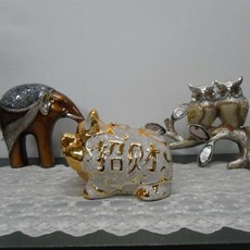 購物藝術福豬存錢筒, 單色