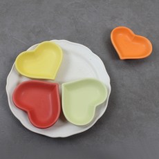 Dalsogum 愛心派對餐盤組, 1套, 主餐盤 + 愛心盤 4種, 混合顏色