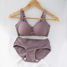 W.BB 孕婦棉花鈕扣豐盈內衣+內褲組 WBI974