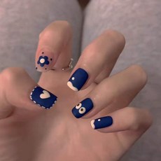 Maket Gamseong 透明愛心美甲片組, 4個, no 9