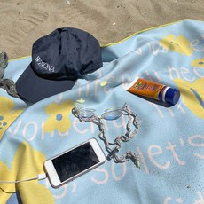 Rugum Spring Letter海灘巾 特大尺寸 180 x 130 cm, 1個, 混合色