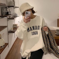 Youngbayoung 女款寬鬆日常大學T