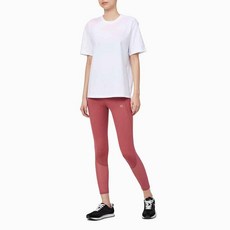 Calvin Klein 女式 Monogram 圖案臀長 T 卹 4WS1K112