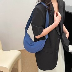 엘쏘 반달 가벼운 미니 크로스백