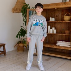 Uravi 兒童圓領長袖大學T恤 + 運動風剪裁束口褲運動套裝