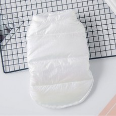 狗狗亮面絎縫鋪棉背心, 白色的