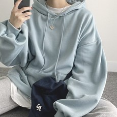 With Huilin 女性杏仁色寬鬆版連帽大學T