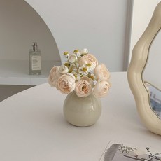 Souplace 迷你陶瓷花瓶 + 人造花套組 S261-0035BE, 米色