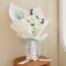 ASPASIA 玫瑰時刻永生花束 Large + 燈泡 + 留言緞帶組合, 白色