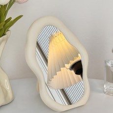 Tethys 可折疊雲朵桌上型鏡子, 奶油色