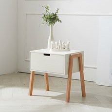 Paroma 秀方塊邊桌, 白色