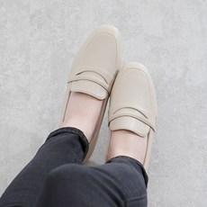 LINEUP SHOE 女款柔軟縫線樂福鞋 1cm bt421
