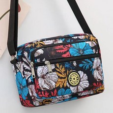 BUBBLYDAY 女款Siena多圖案斜背包, 花朵A