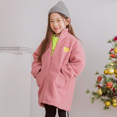 LILIPURRI 愛我女孩跳遠