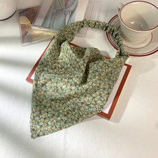 Belle像嬰兒一樣的花朵圖案頭巾