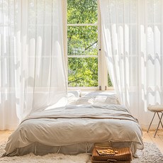 Maket Gamseong 雪紡條紋紗簾, 白色