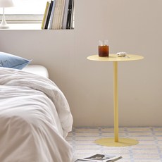 메종드꼼마 모어 사이드 테이블, 버터