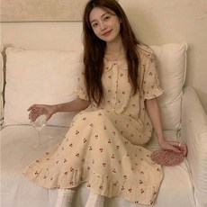 2Estar 女款寬鬆版型短袖圖案連身裙睡衣