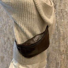 CCREANG 油蠟皮斜揹包兼旅行用腰包 70019, 巧克力色