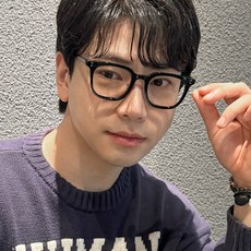 Raffident 男女通用附鼻墊方形粗框眼鏡 Mino