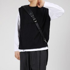 DKA 男性適合作為亮點的圓領男士背心 F03M15_ov4936