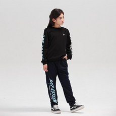 KISPO 為孩子們雙重完美的上下套裝