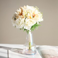 Garden in the City 柔和的Gerbera玫瑰花束, 黃色