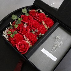 DANIELA 花朵裝飾禮物盒, 黑色（盒裝）、混紅色（皂花）