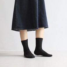 코지라벨 여성용 포근한 착용감 정교한 보카시 꽈배기 양말