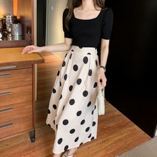 Elsso 法式簡約T恤 + 圓點裙兩件式套裝