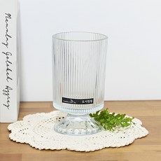 Garden in the City 條紋玻璃花瓶 CT009 1017, 單一顏色