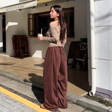 Tomatofactory 女款 Merian 冬季刷毛氣球寬版束口兩穿運動褲