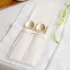 Nothyang 方字鍮器摩登雙人餐具組, 1套, 金色, 湯匙 2入 + 筷子 2入 + 綁帶鋪棉餐具袋