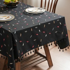 소유공간 캔디팝 태슬 테이블보, 블랙, 1개, 150 x 180 cm