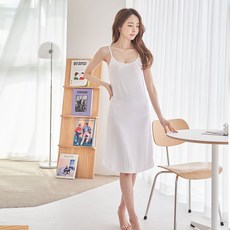 透氣人造絲女款彈性可調式肩帶長版襯裙 771003