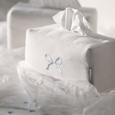 BELLELIFE 藍色緞帶刺繡面紙盒, 白色