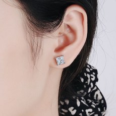 ENCLAIR 女款莫桑石方形鑽石四爪2克拉925純銀耳環