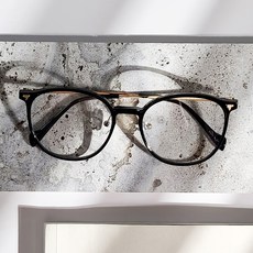 TheBrille 舒適日常纖薄牛角框 + 抗紫外線藍光眼鏡 5589
