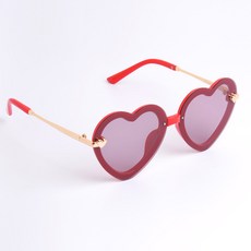 KIDSQUARE 孩童愛心造型墨鏡+硬殼眼鏡盒+固定勾