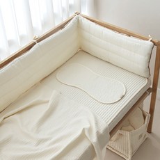 Chez bebe 嬰幼兒用柔軟純棉雙面絎縫墊, 象牙白, 1個