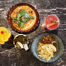 Royal Essex Sodam咖哩盤2款組, 紅色，天藍色, 1套