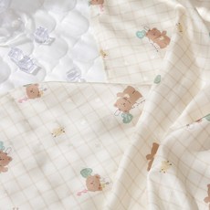 bebenuvo 嬰幼兒用純棉刺繡Duraron雙面午睡被墊 + 人造絲毯 + 鋪棉墊 + 鋪棉枕 + 無紡布袋套組, 鑰匙圈熊