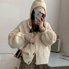 Awesomeful 女款 Milkins 牛角釦連帽針織衫