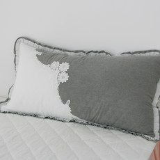 ANDCOTTON 馬鞭草荷葉邊靠枕套