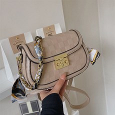 여성용 엠보체인 숄더 크로스백