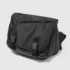 MONSTER REPUBLIC 實用多格收納郵差包, 黑色