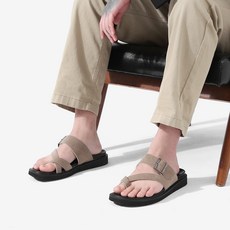 金屬釦環拖鞋 IW6636