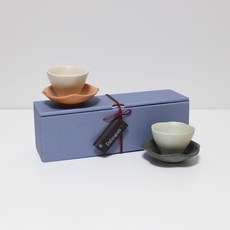 月鹽 韓國製 陶瓷 茶具杯 情侶 禮物 花瓣茶杯 2入 + 杯墊 2入 組, 1套, 鮭魚色, 炭灰色