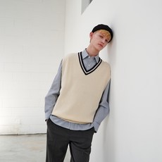 Mind Bridge 男款羊毛混紡V領寬鬆背心 MWVT7152